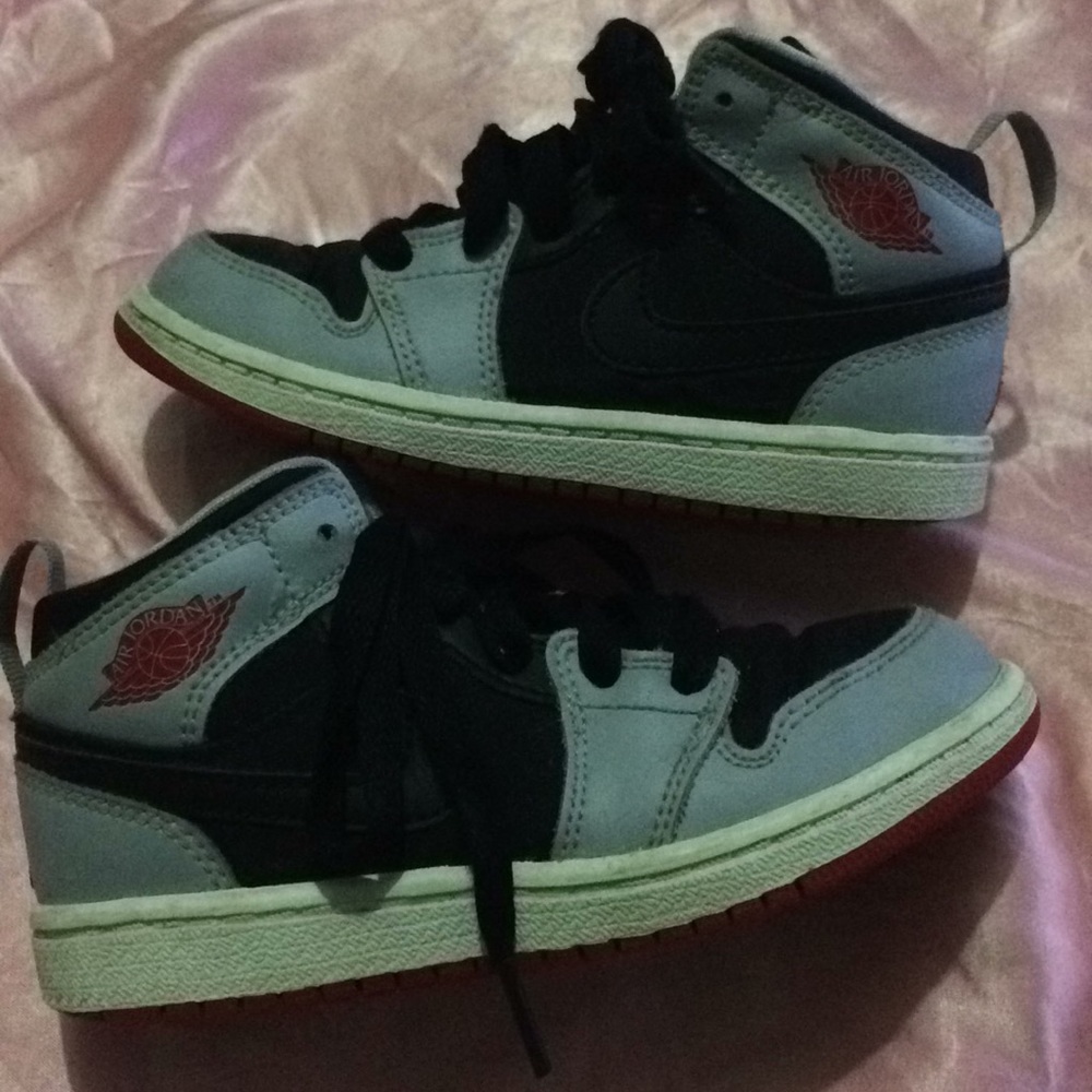 JORDANS Sneakers Kids size 11C